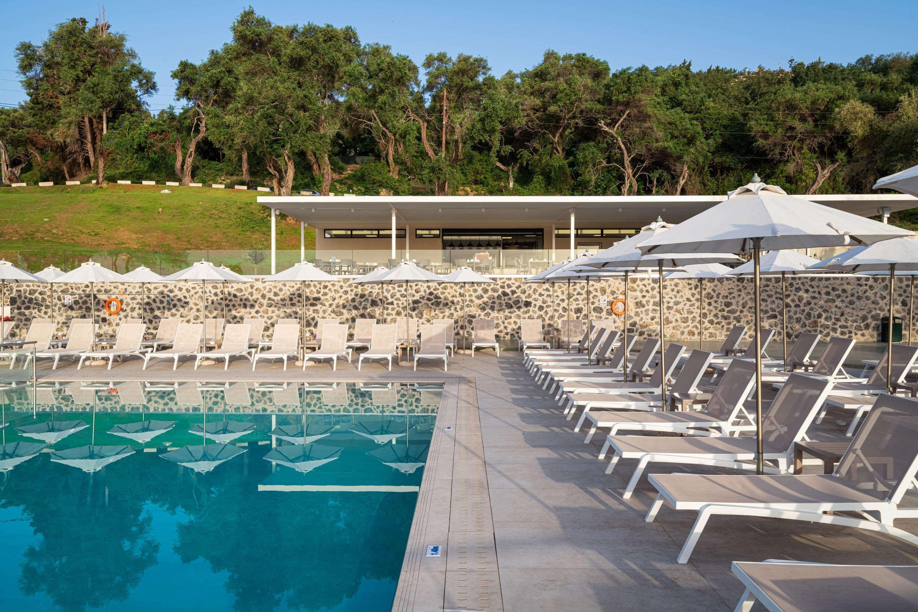 Aeolos Beach Resort Gastouri  Luaran gambar